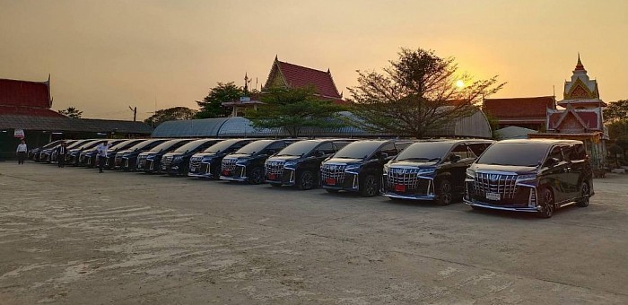 bangkok van rental company