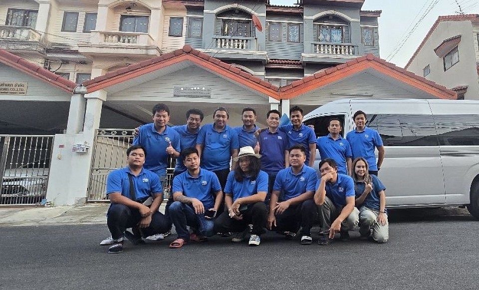 bangkok van rental company